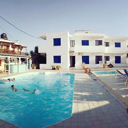 Helios Hotel Agia Marina  Экстерьер фото