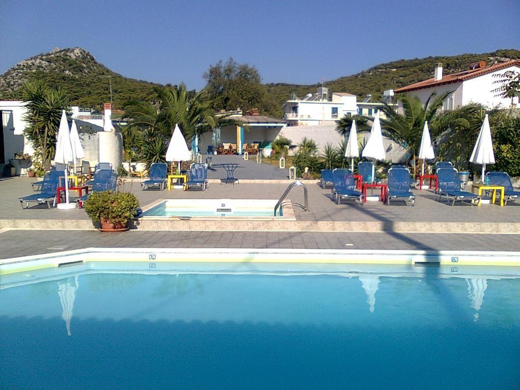 Helios Hotel Agia Marina  Экстерьер фото